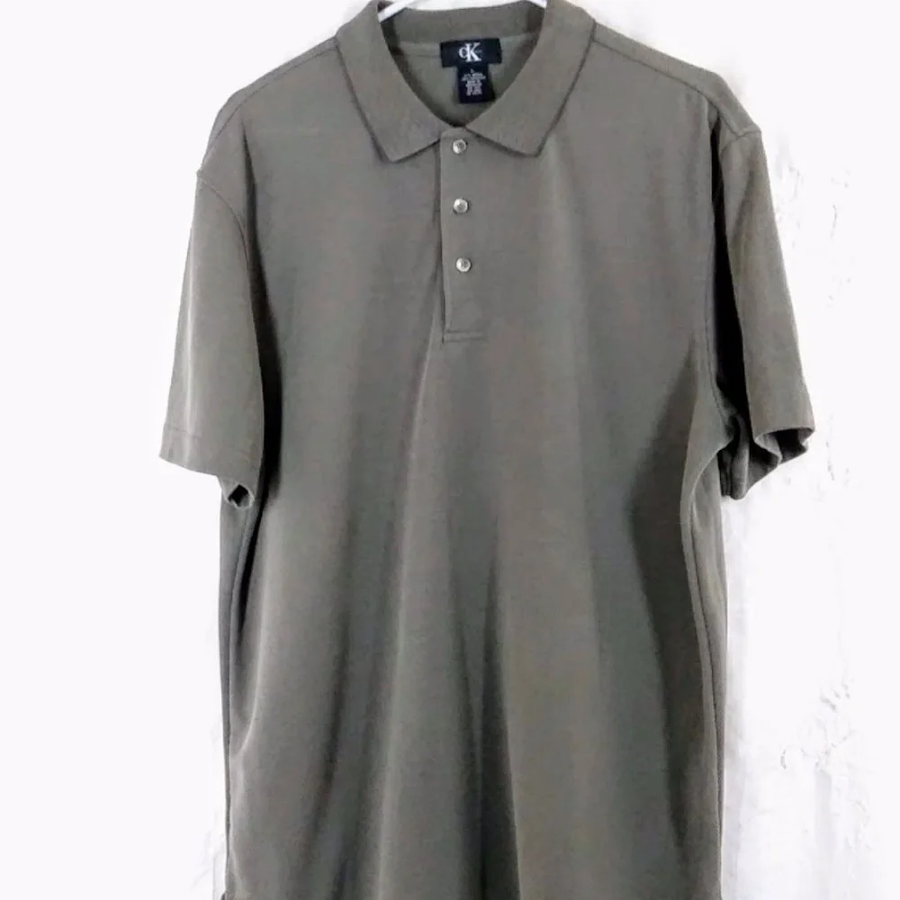 Men’s Calvin Klein Polo Short Sleeve Size L Quality Weave Classy